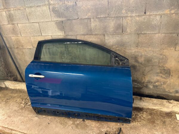 Puerta derecha Megane 3 rs cup 250 265 275 - Imagen 2