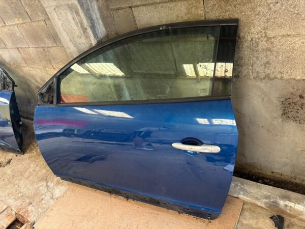 Puerta izquierda Megane 3 rs cup 250 265 275 - Imagen 2