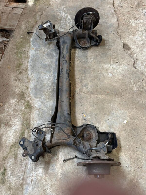 Puente trasero Megane 3 rs cup 250 265 275 - Imagen 2