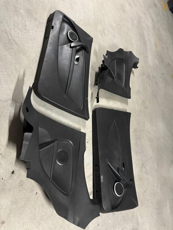 Megane 3 rs cup 250 265 275 paneles puertas - Imagen 2