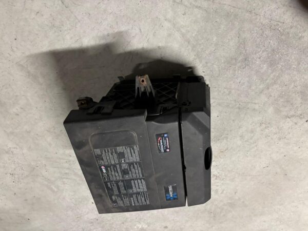 Plastico bateria Megane 3 rs cup 250 265 275 - Imagen 4