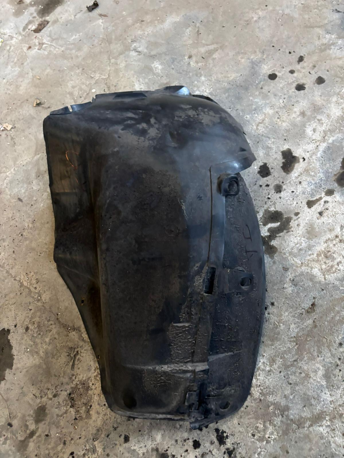 BMW m3 e46 pase de rueda trasero derecho - Imagen 2