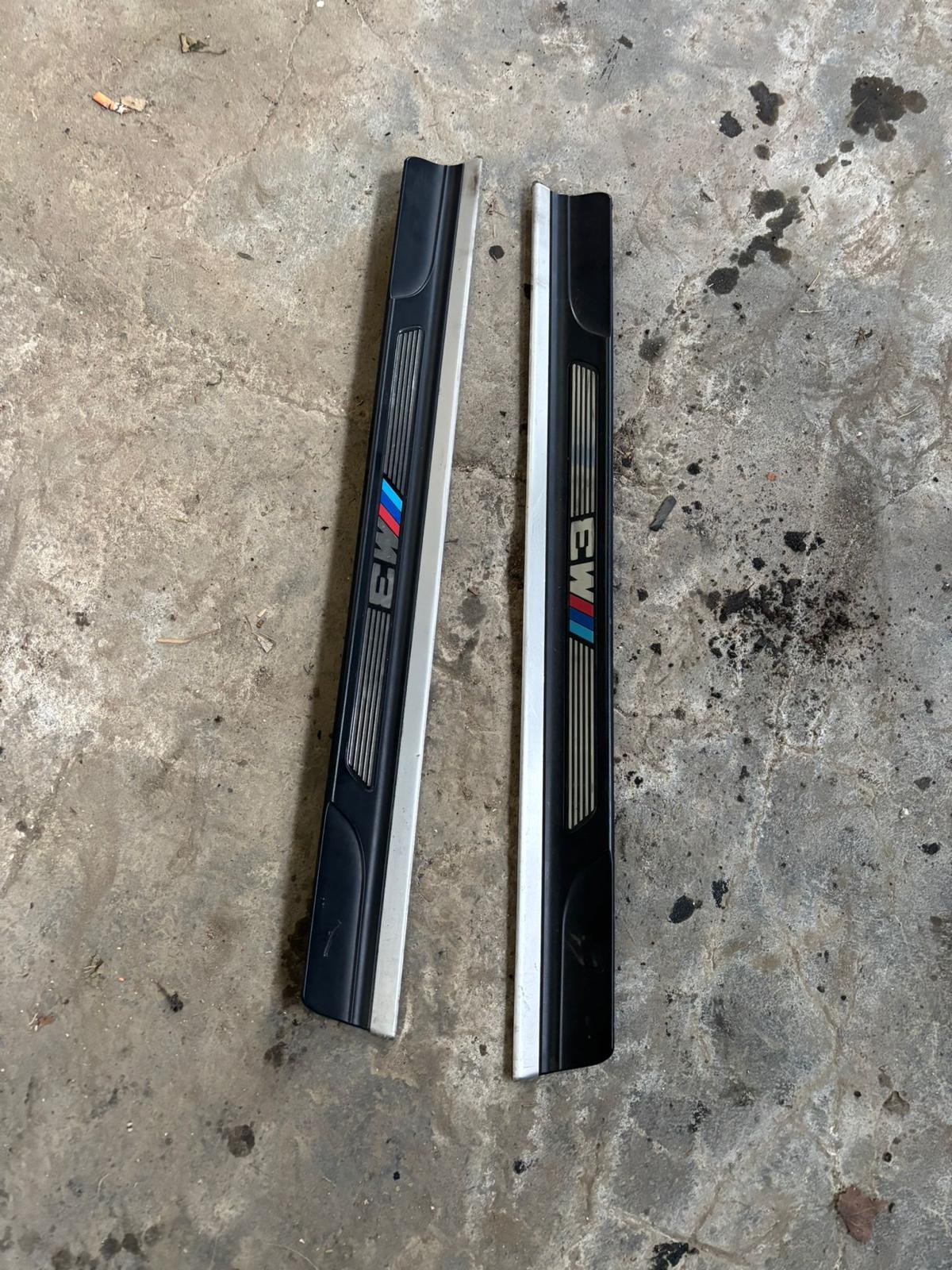 BMW m3 e46 molduras marco puerta - Imagen 2