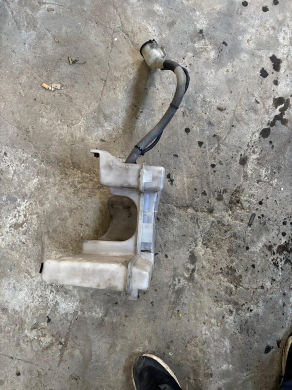 BMW m3 e46 bote de agua limpias - Imagen 3