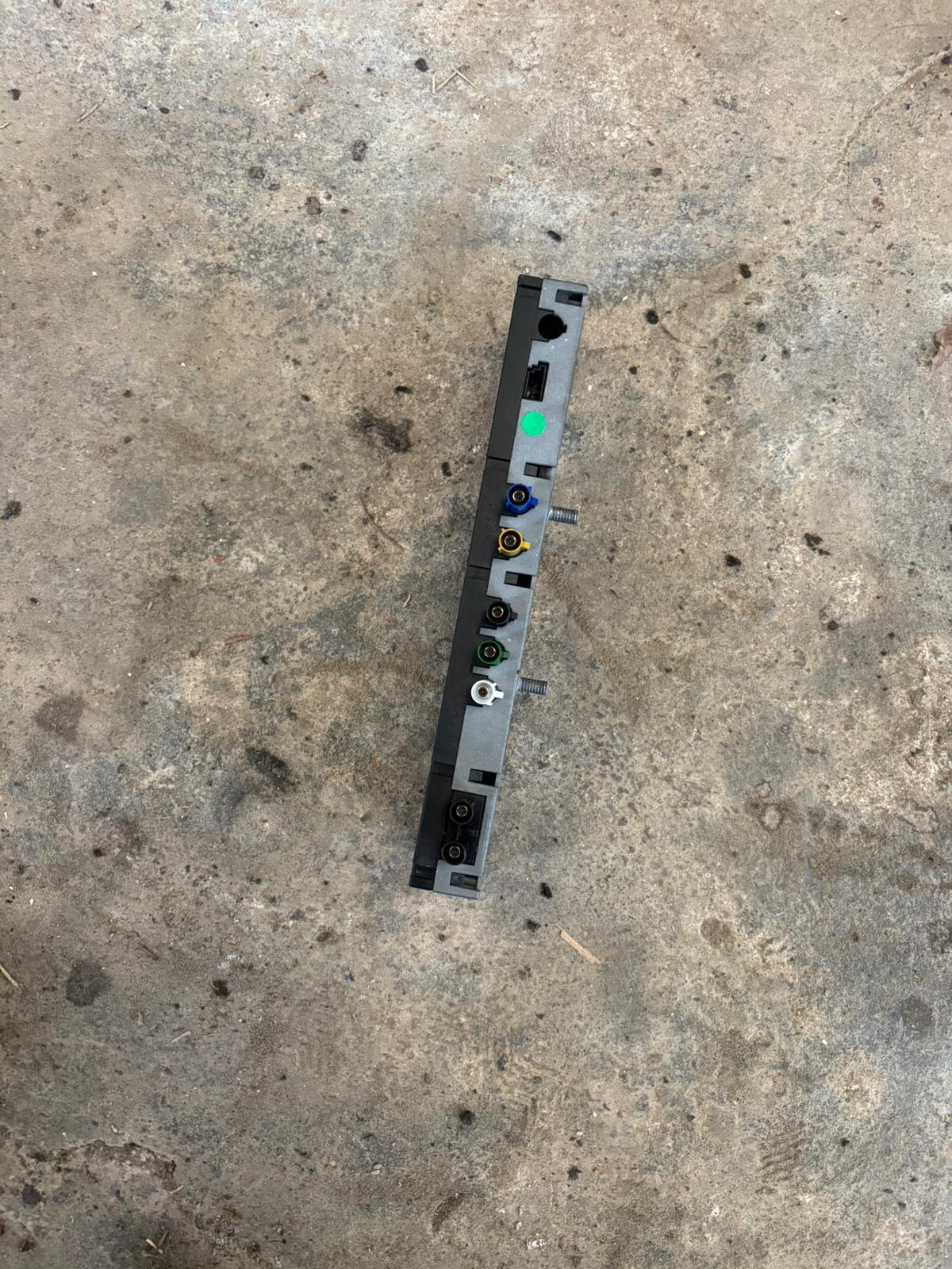 BMW m3 e46 modulo amplificador antena - Imagen 2