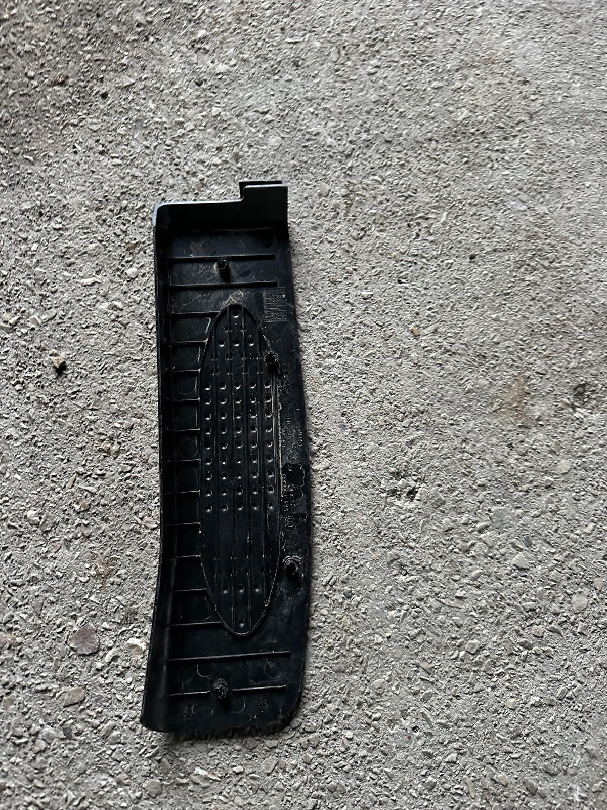 Bmw m3 e92 reposapies M LHD original - Imagen 2