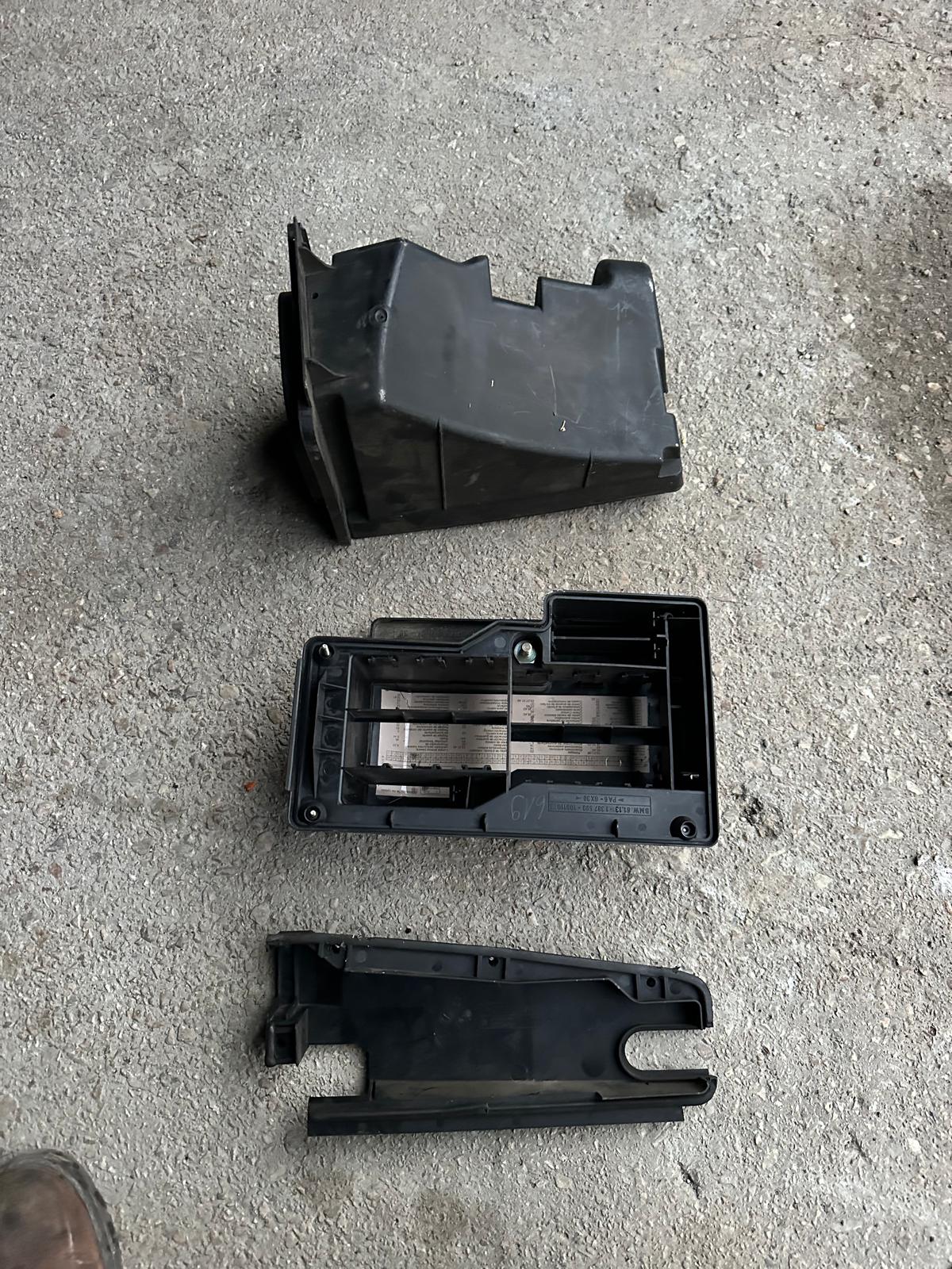 BMW m3 e36 321 LHD caja electrica fusibles vano - Imagen 2