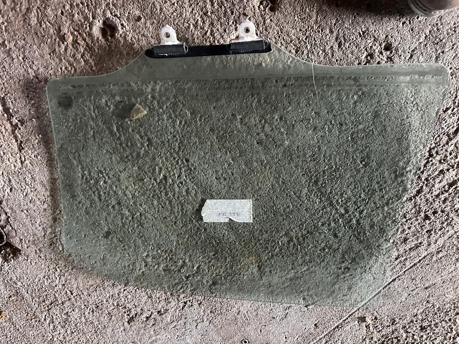 Mitsubishi Lancer evo 7 8 9 ventanilla trasera der