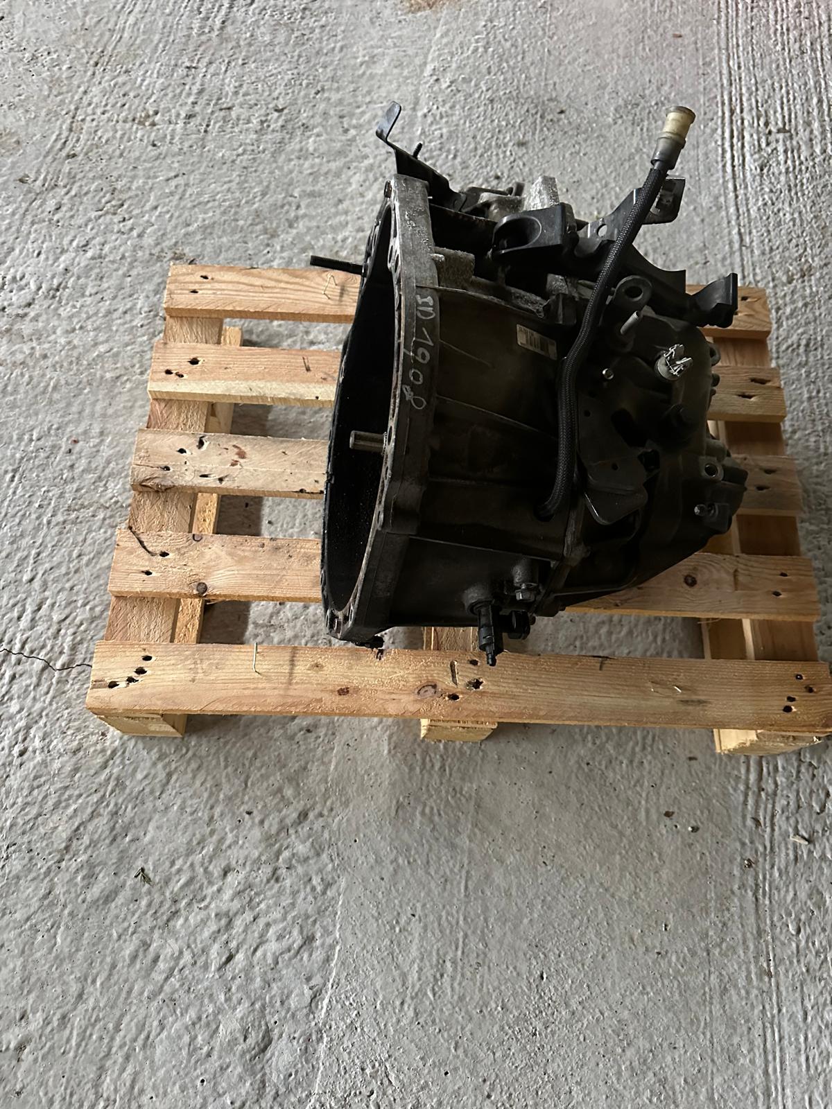 Caja de cambios megane sport 3 rs cup 250 265 275 - Imagen 2