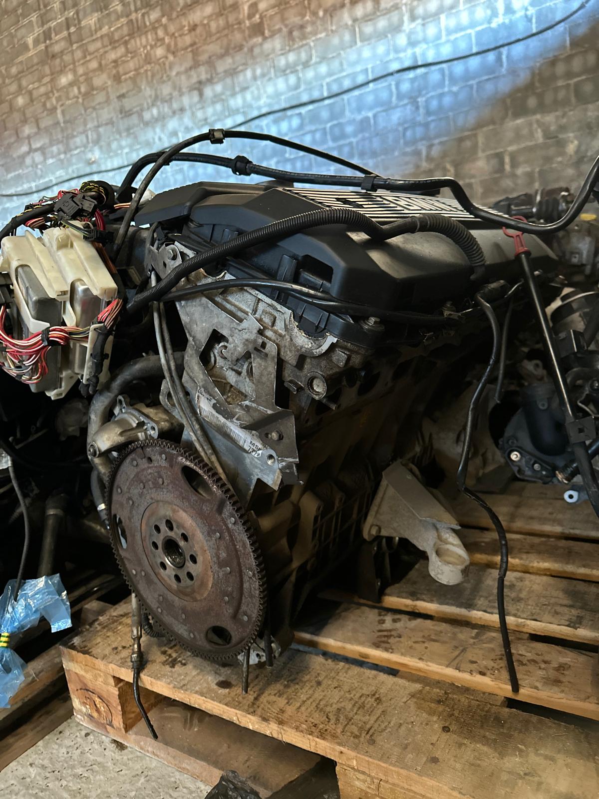 Motor BMW m54b30 230.000 km - Imagen 2