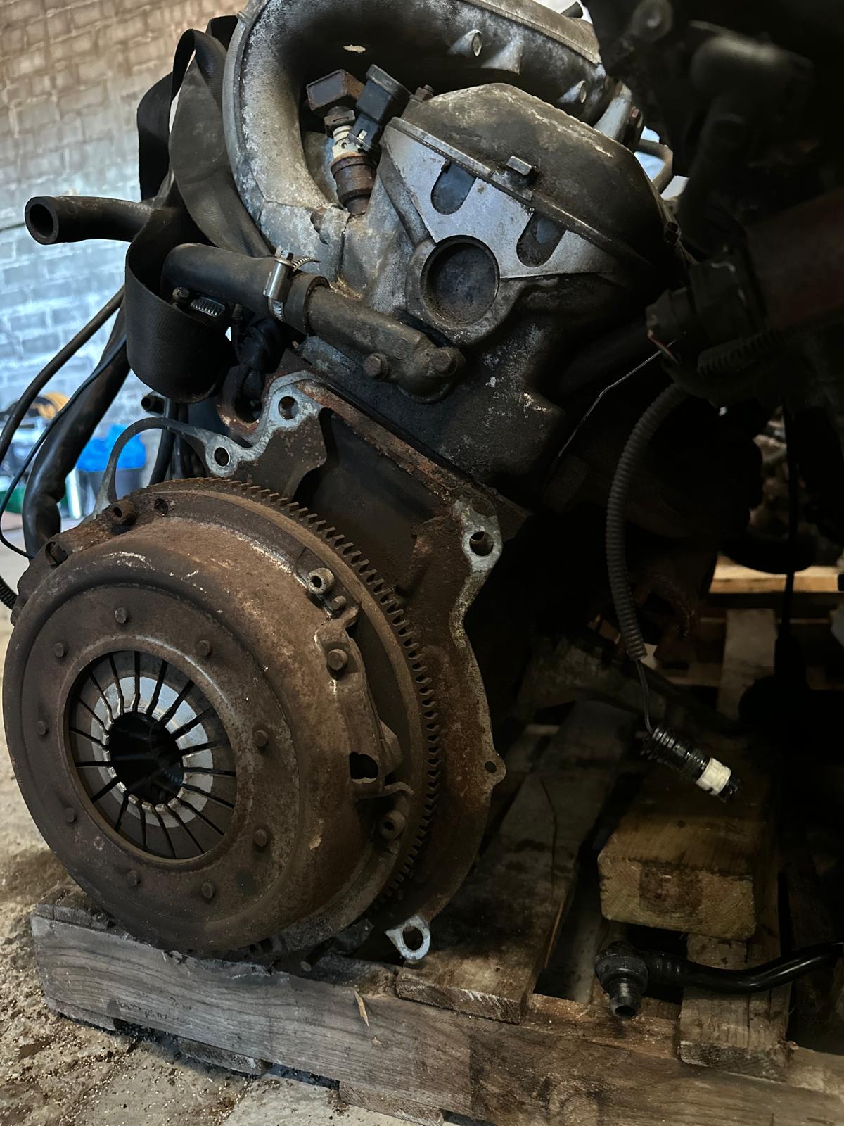 Motor BMW m20b20 de bmw e30 320 - Imagen 3