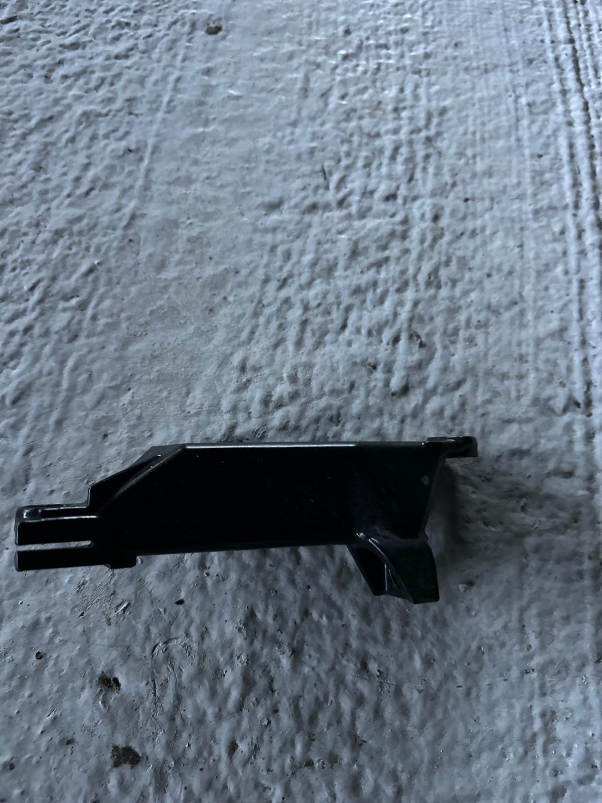 Renault Clio sport 172 182 soporte alternador - Imagen 5