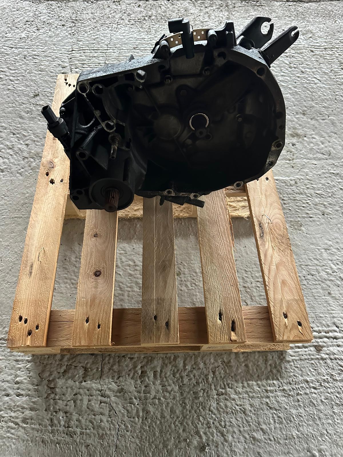 Renault Clio sport 172 182 caja de cambios JC5 129 - Imagen 2