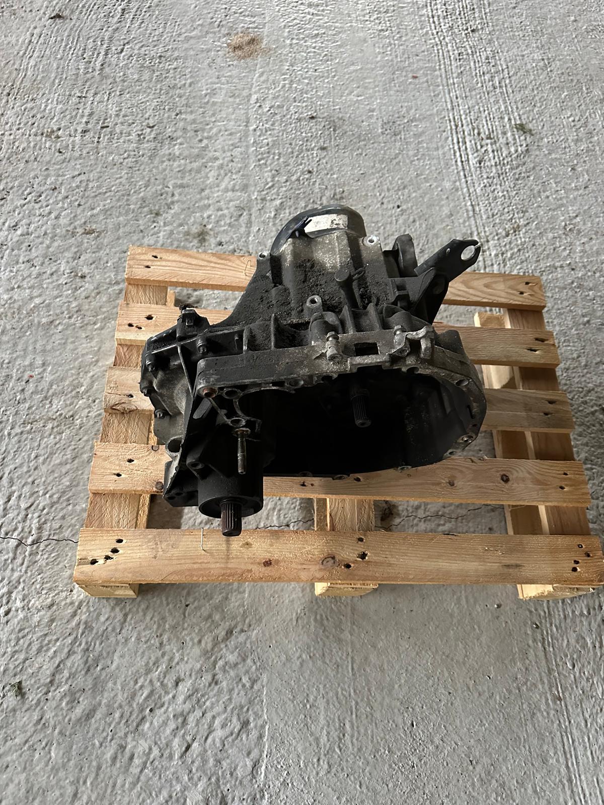 Renault Clio sport 172 182 caja de cambios JC5 130 - Imagen 3