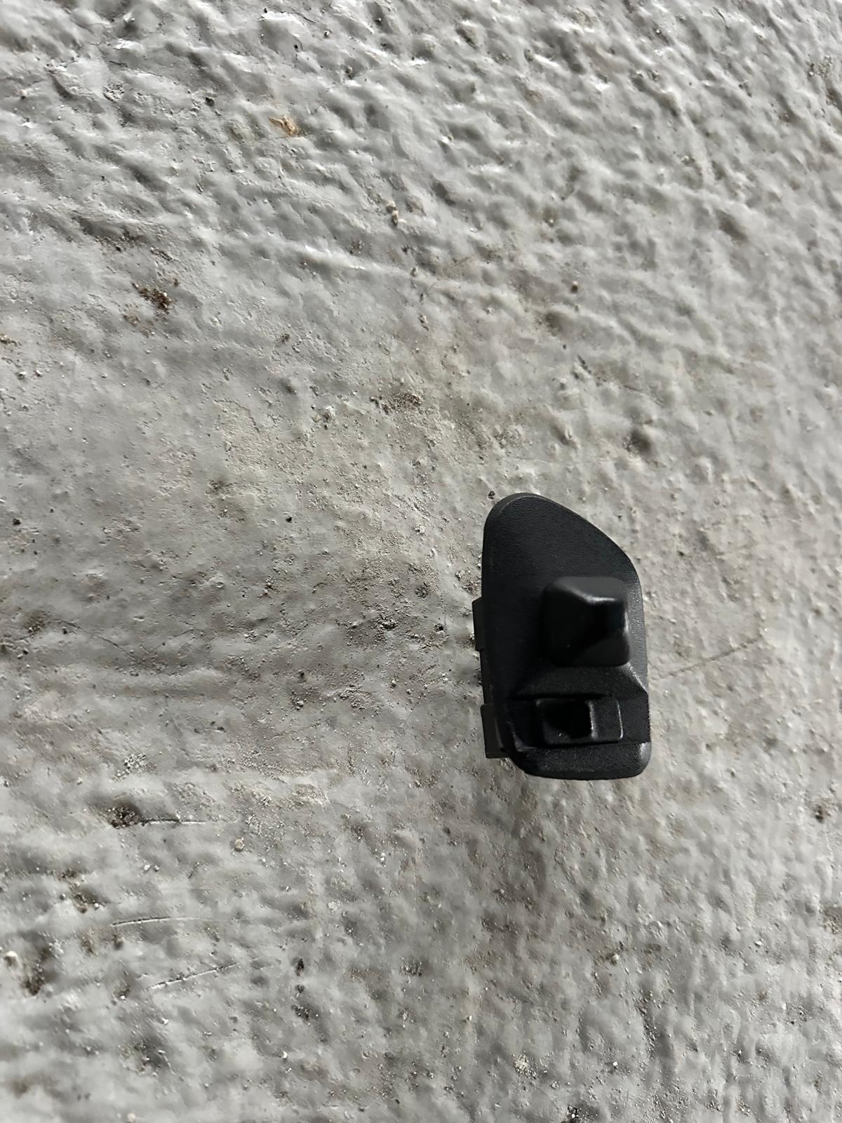 BMW m3 e36 321 boton regulacion retrovisores - Imagen 3