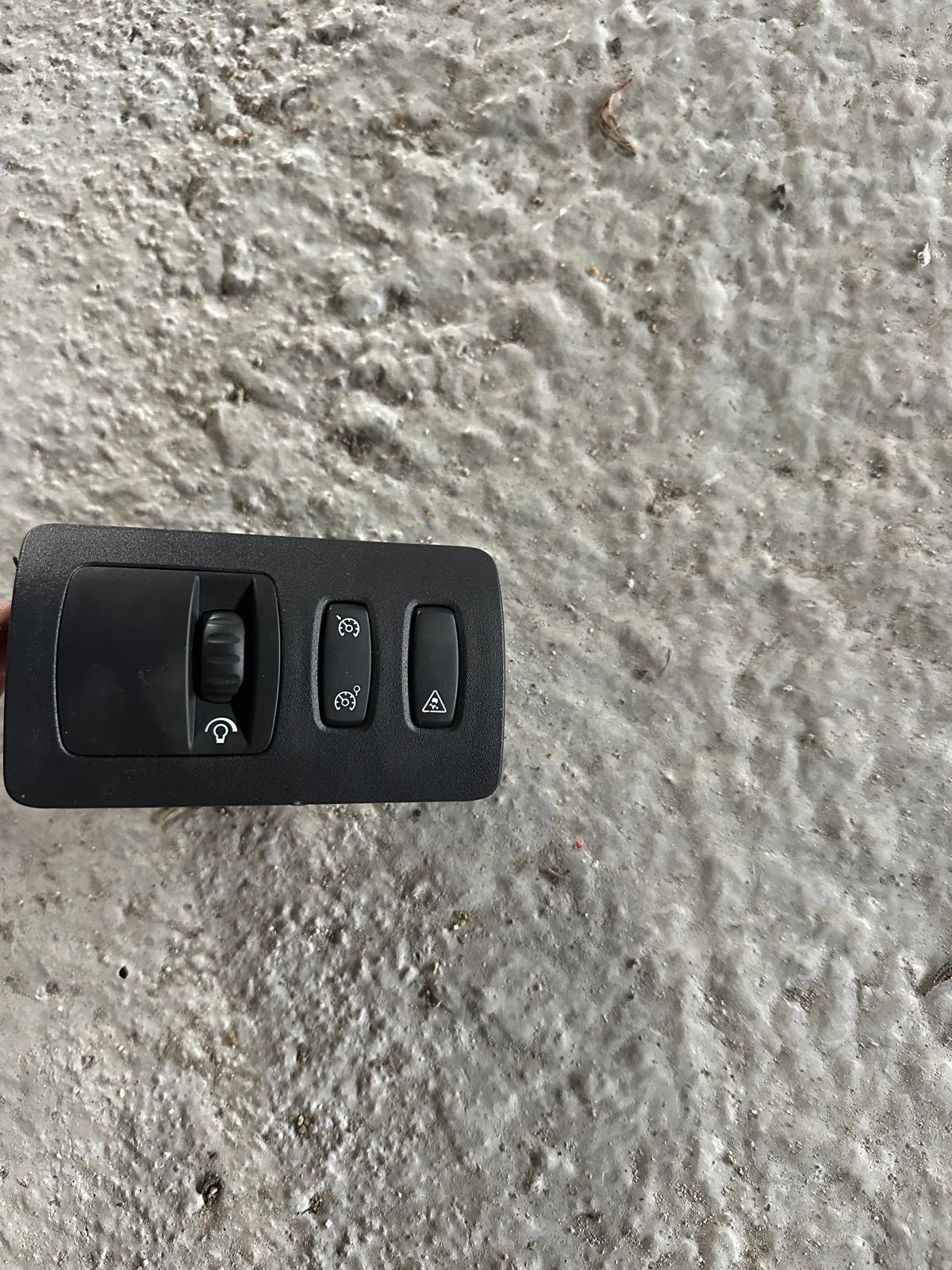 Clio sport 3 197 200 203 control esp luces - Imagen 2