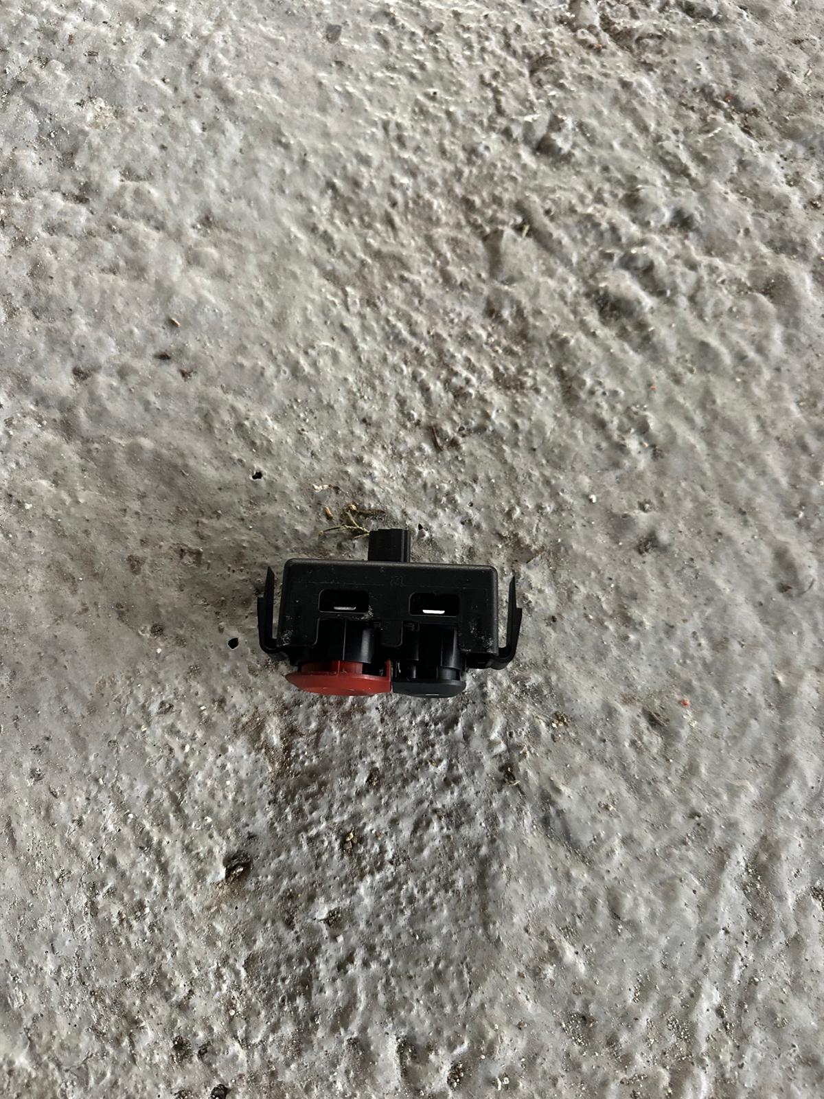 Clio sport 3 197 200 203 boton warning - Imagen 3