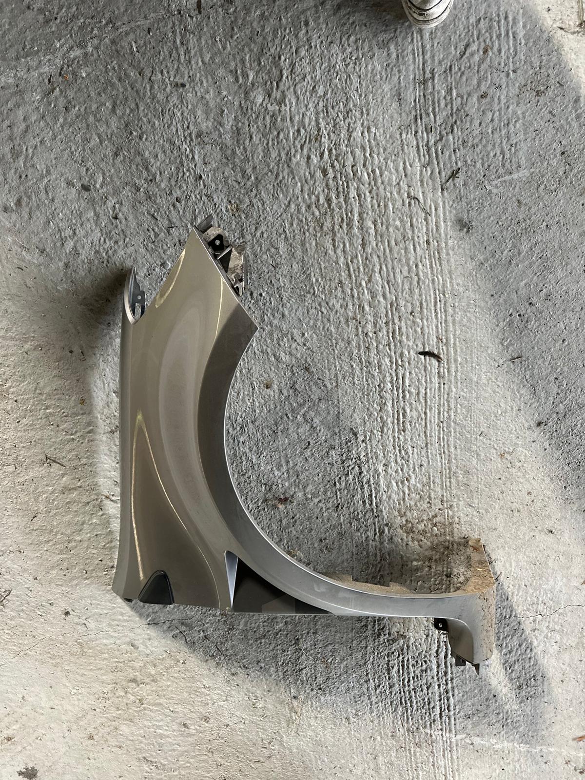 Clio sport 3 197 200 203 aleta derecha - Imagen 2