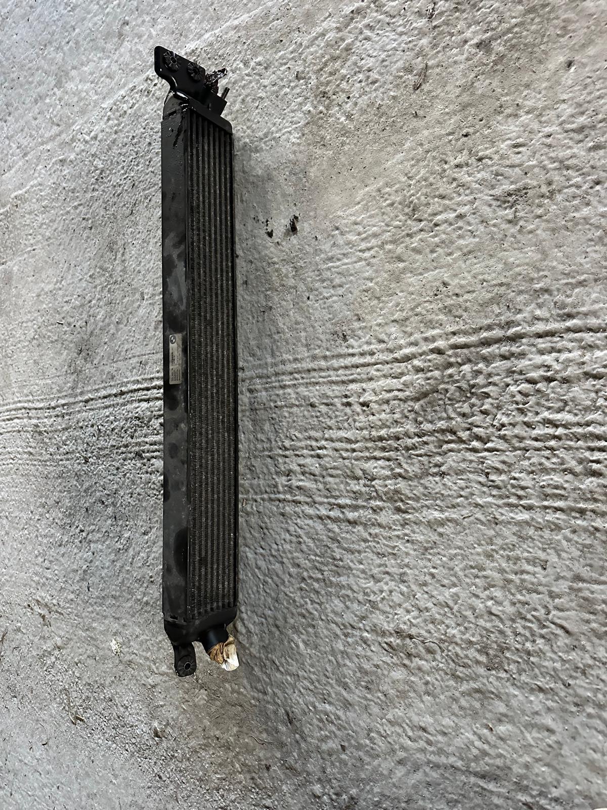 Radiador aceite motor BMW m3 e92