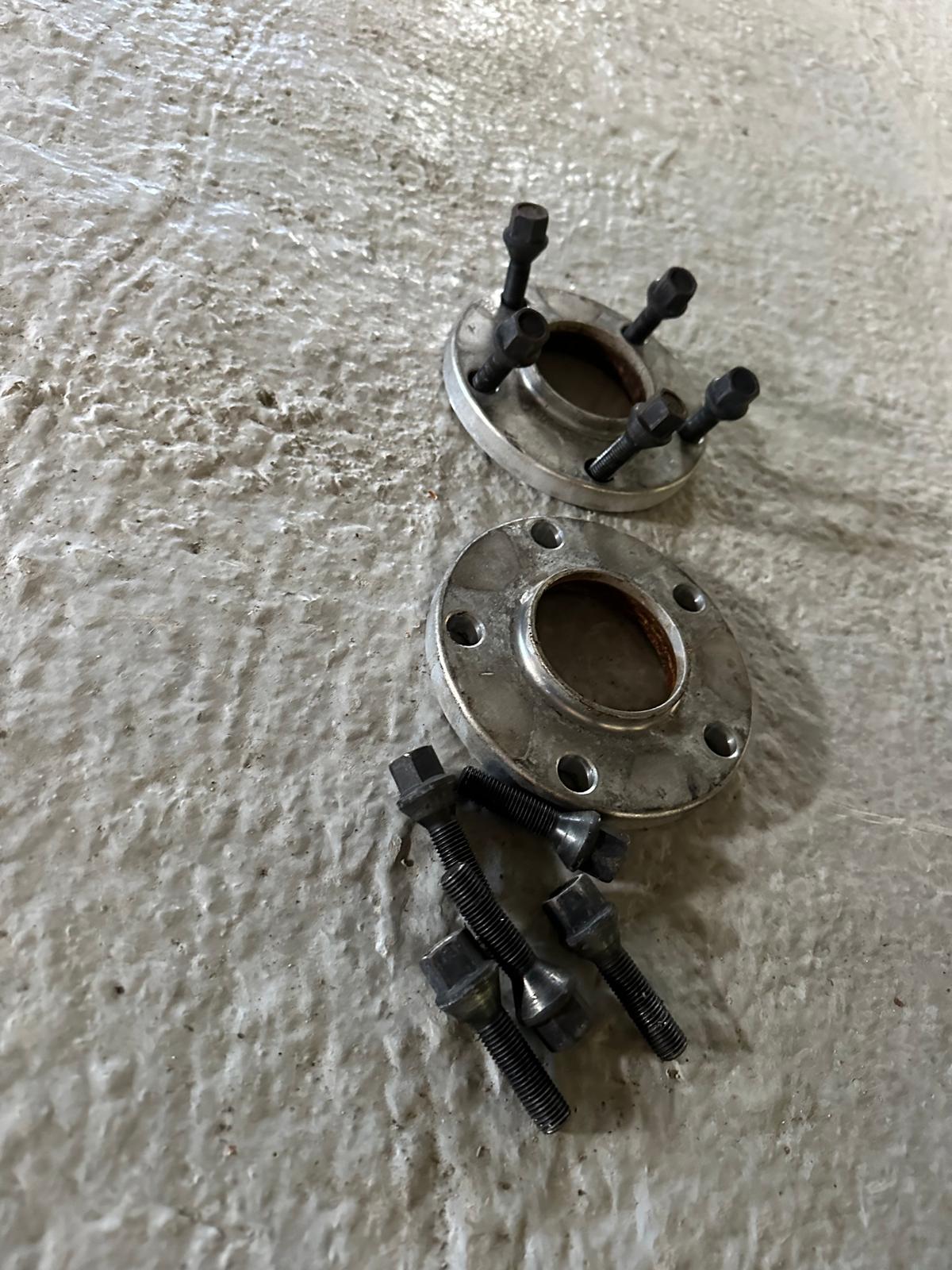 BMW m3 e92 separadores 5x120 14mm - Imagen 3