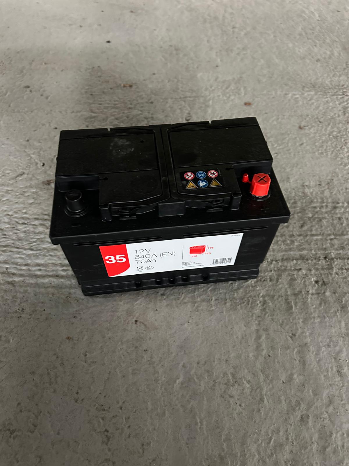Bateria 12v 640a 70ah NUEVA - Imagen 3