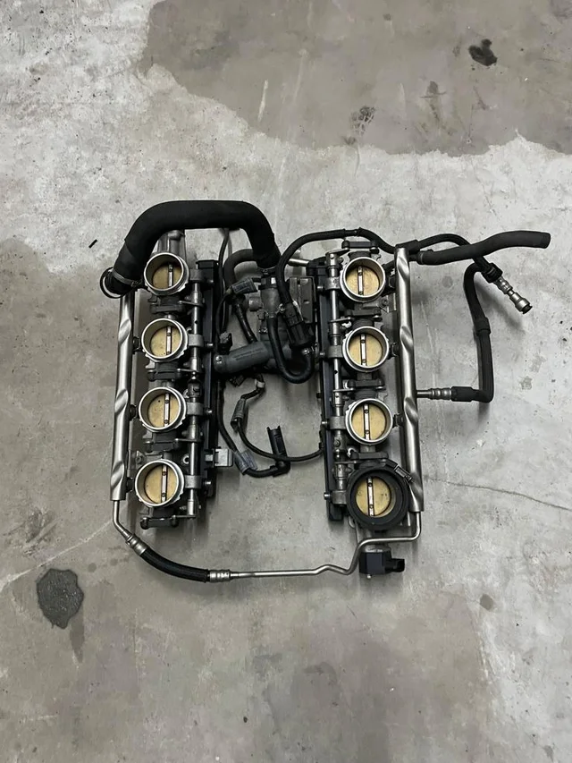 Sistema mariposas admision completa BMW m3 e92 - Imagen 2