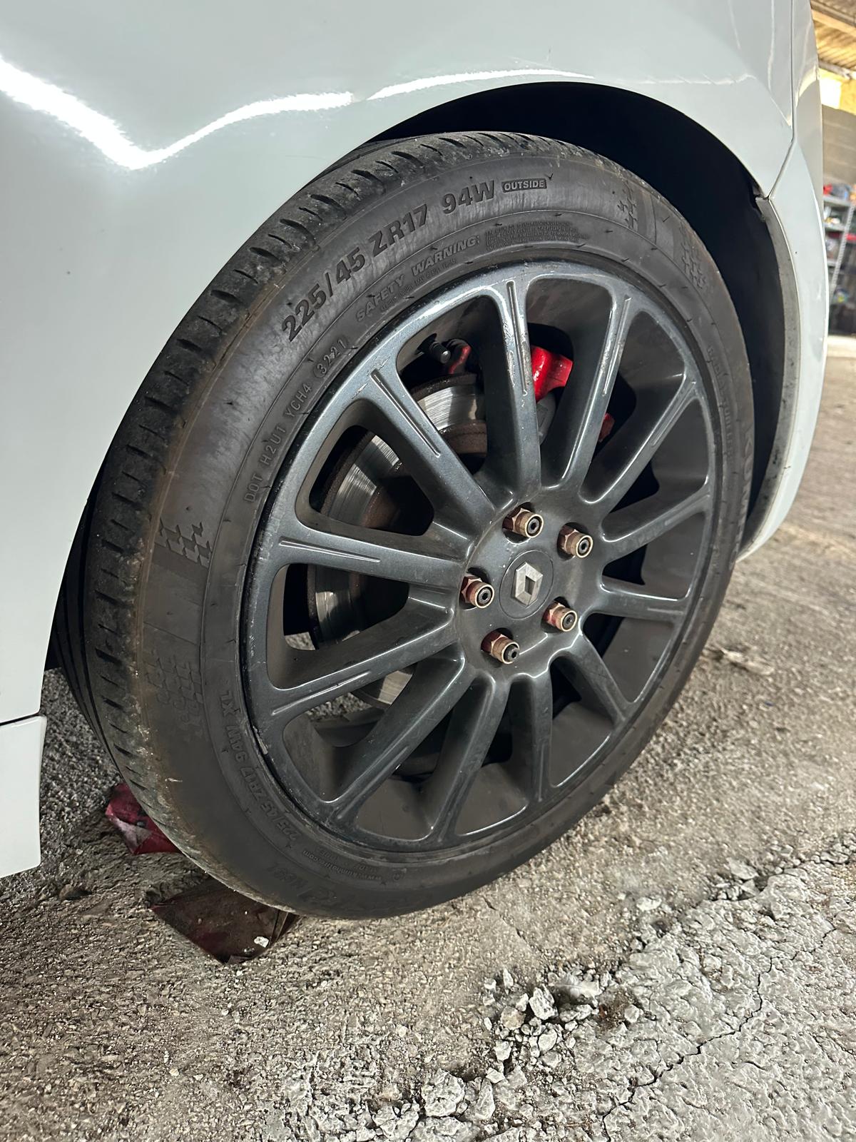 Llantas clio sport f1 team r27 originales - Imagen 3